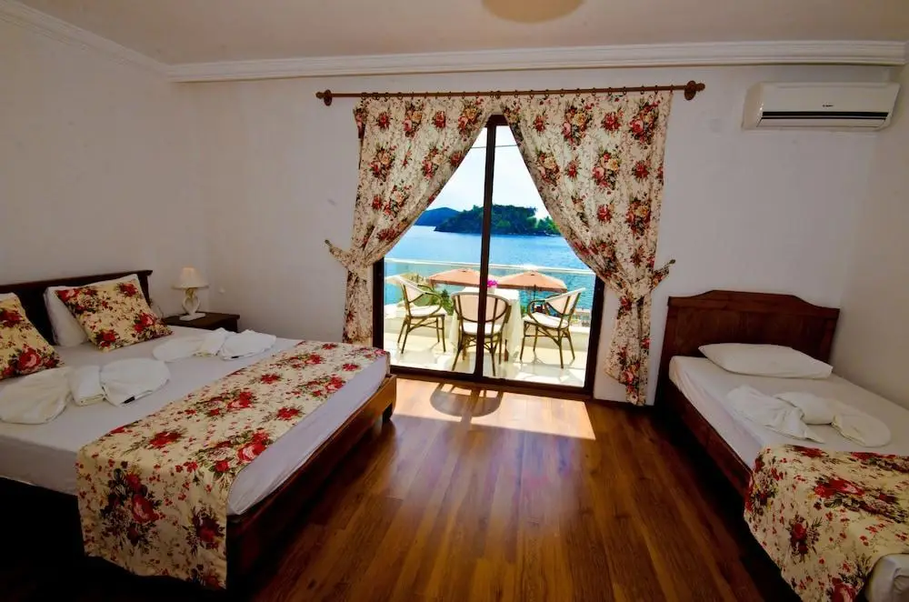 Бозбурун: Dinc Hotel