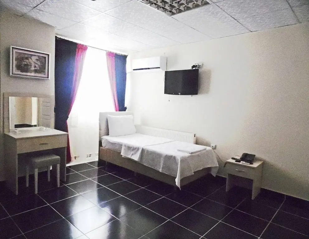 Гёльджюк: Saral Hotel