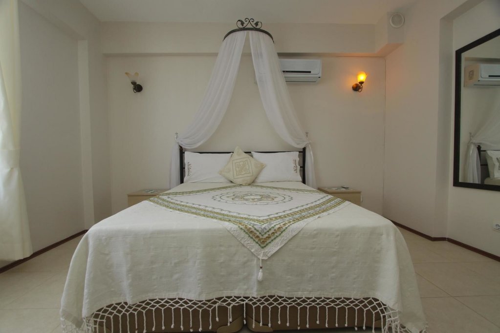 Чешме: Nano Hotel