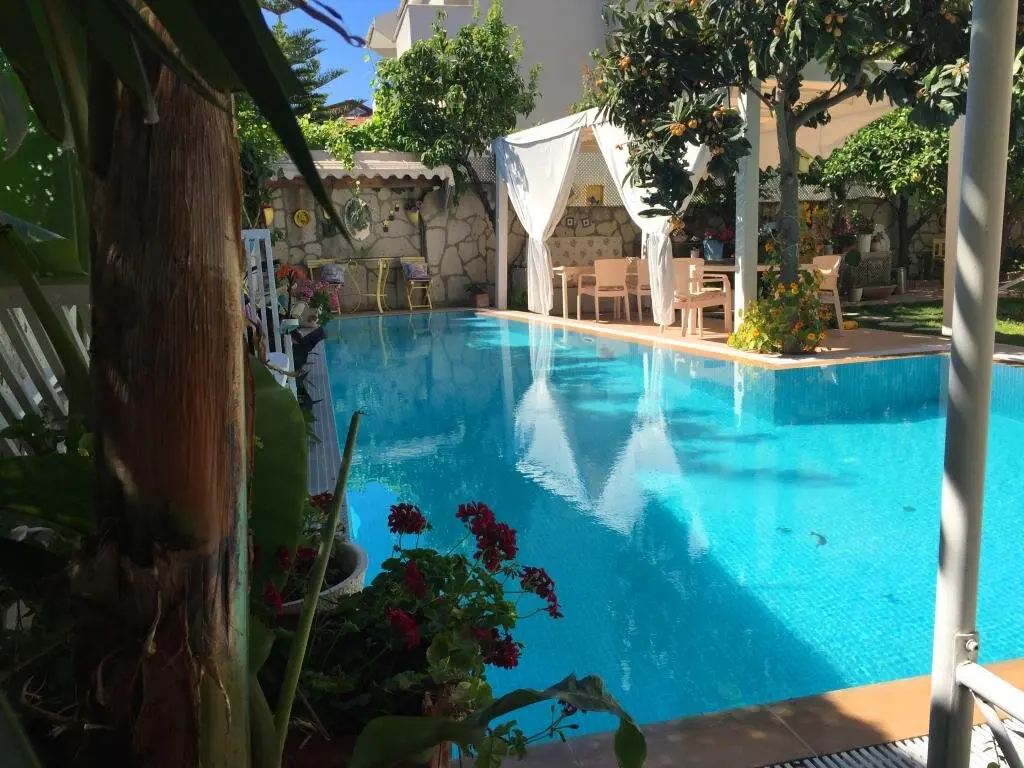 Чешме: Sarı Köşk Butik Hotel
