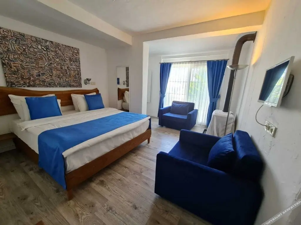 Чешме: Rebetiko Hotel