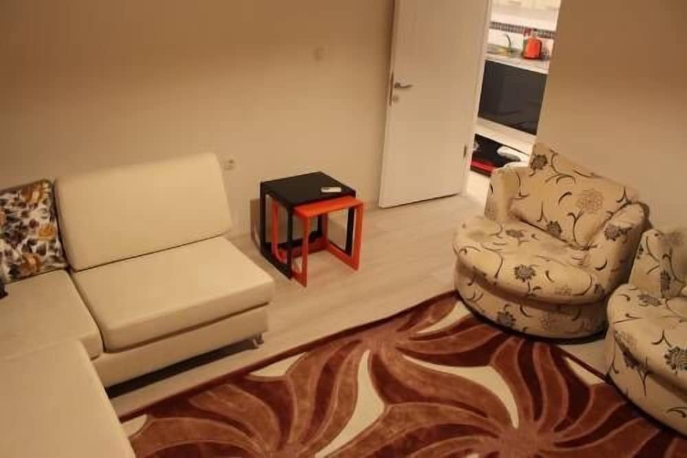 Канаккале: Class Suit Residence