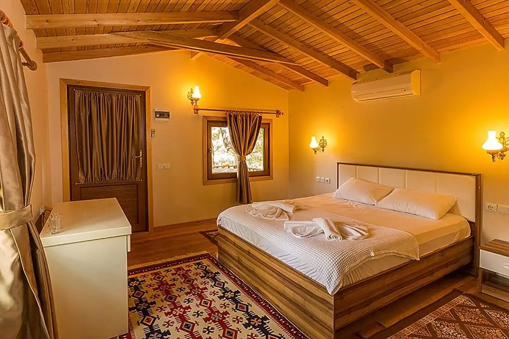 Чиралы: Secret Garden Bungalows & Tent Hotel