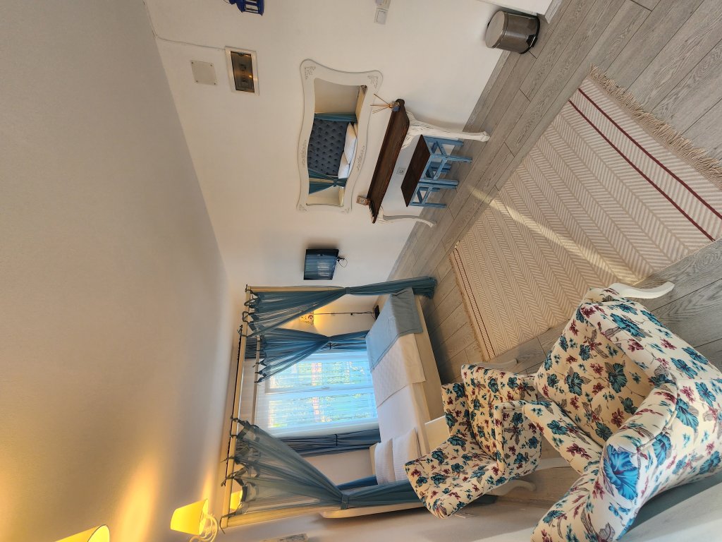 Чешме: Tarcin Alacati Otel - Adults Only