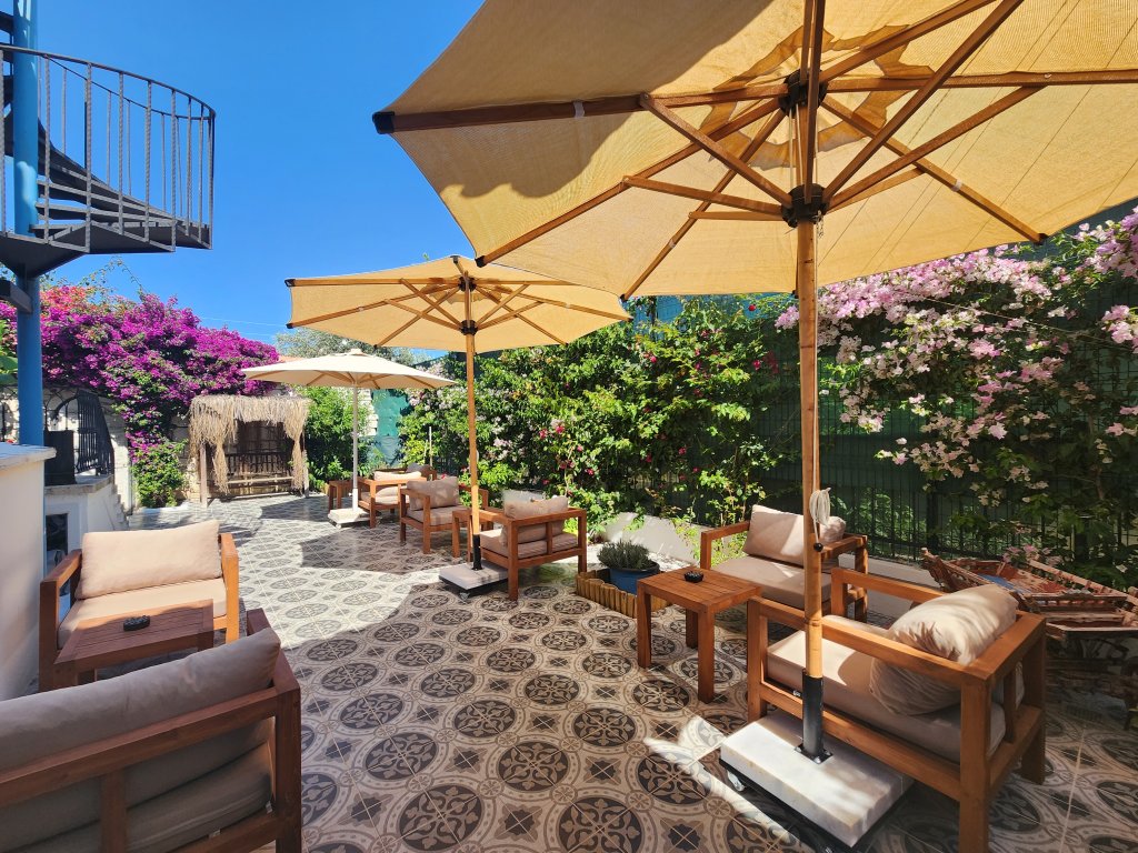 Чешме: Tarcin Alacati Otel - Adults Only