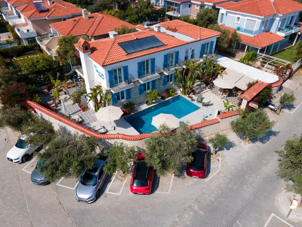 Tarcin Alacati Otel - Adults Only — фото 1