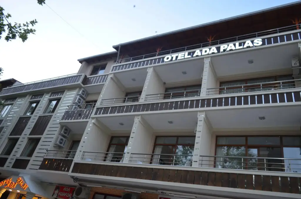 Ada Palas Otel — фото 1