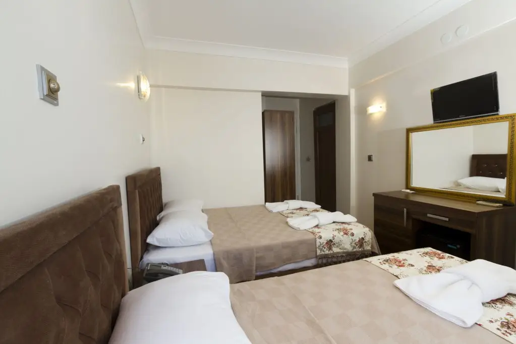 Мармарис: Reis Beach Hotel