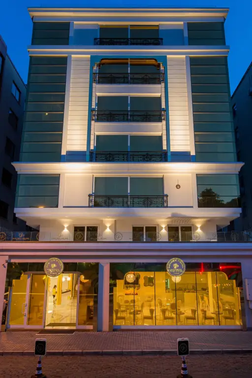 Golden Pars Hotel — фото 1