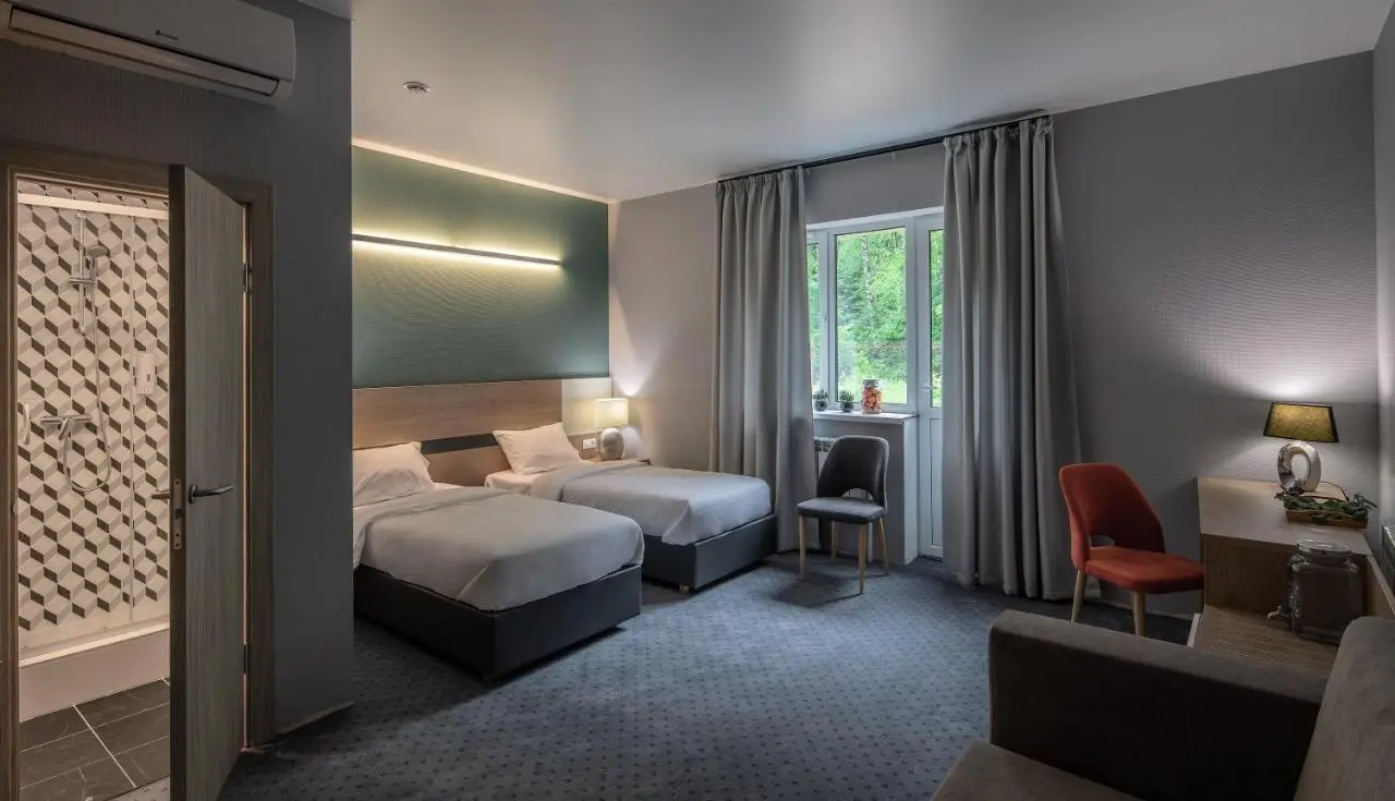 Чехов: Отель-пансионат Freezone INN