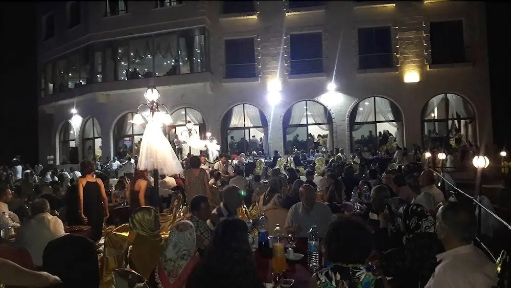Халфети: Sitamrat Otel