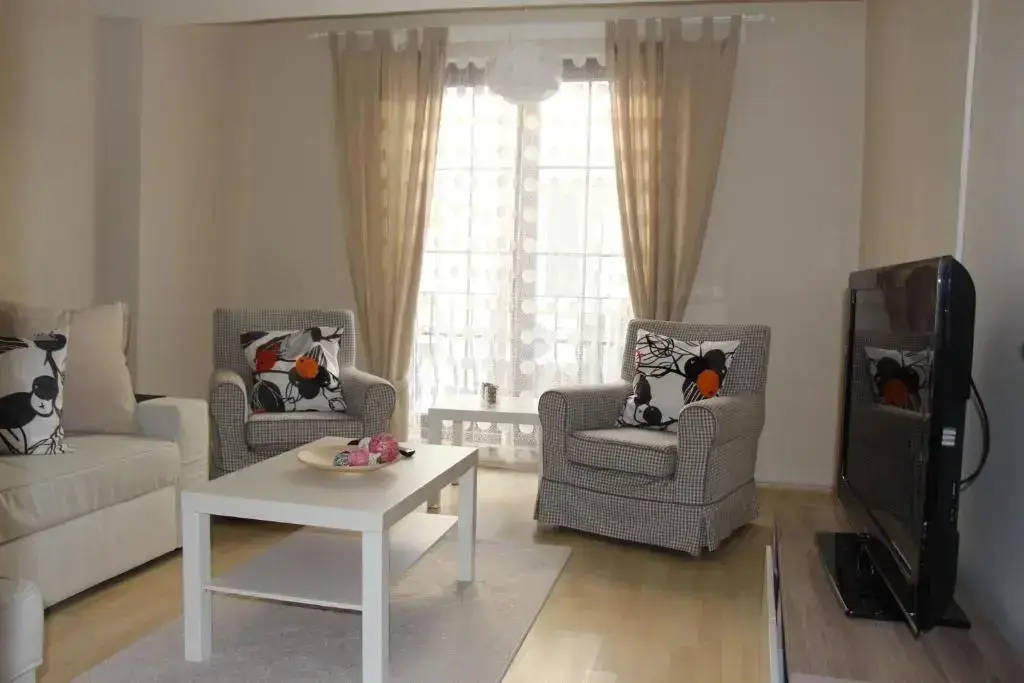 Канаккале: Kinzi House