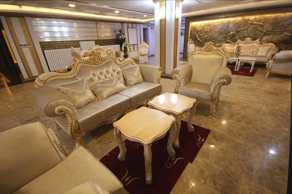 Батман: The Ancient Mesopotamia Hotel