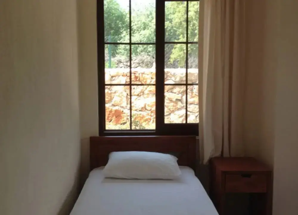 Каш: Narnia Hotel