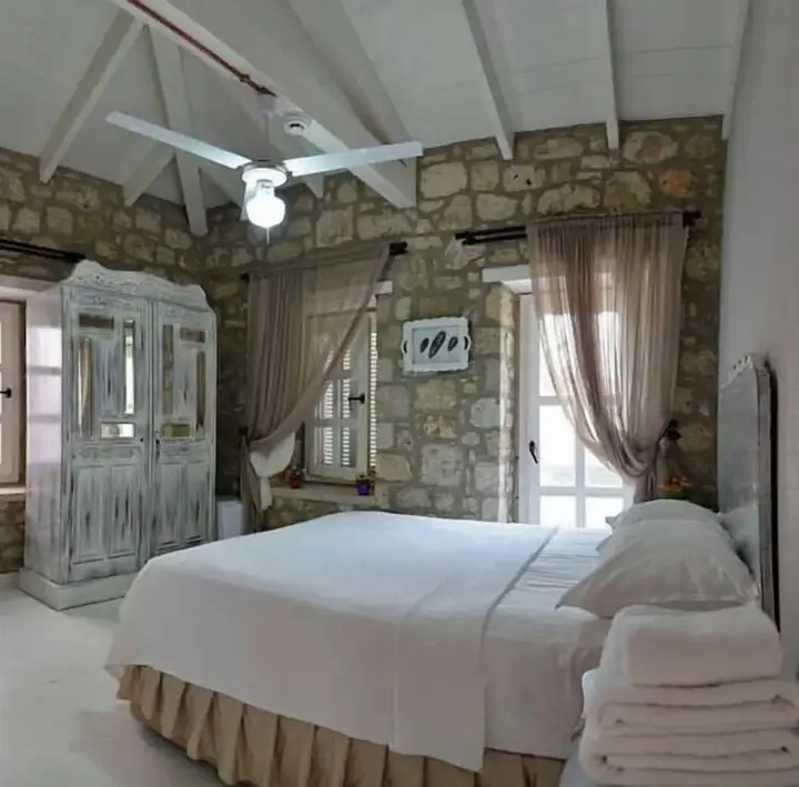Чешме: Simira Hotel