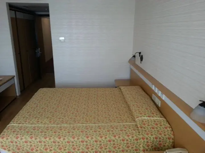 Измир: Dokuz Eylul Hotel
