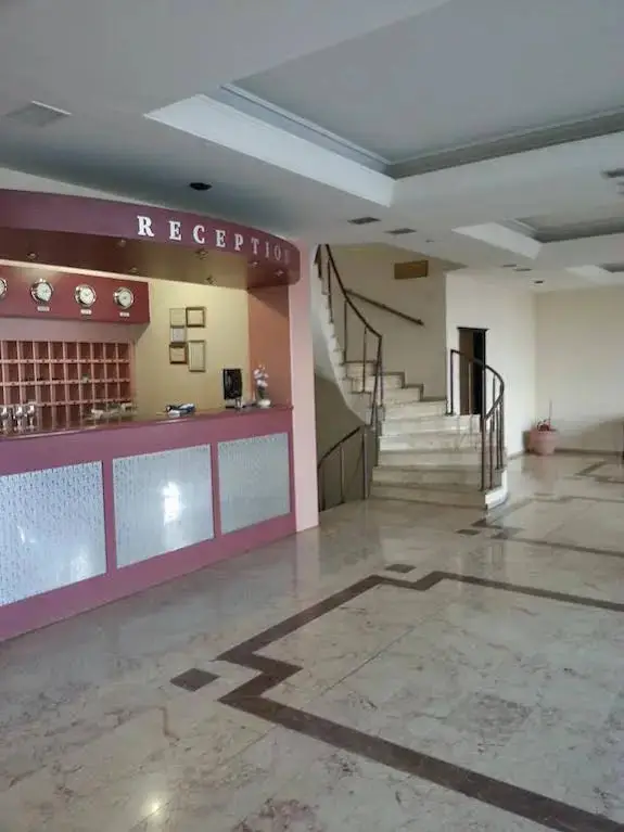 Измир: Dokuz Eylul Hotel