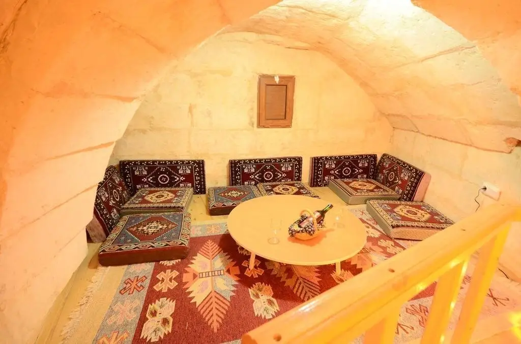 Ургуп: Alexander Cave House