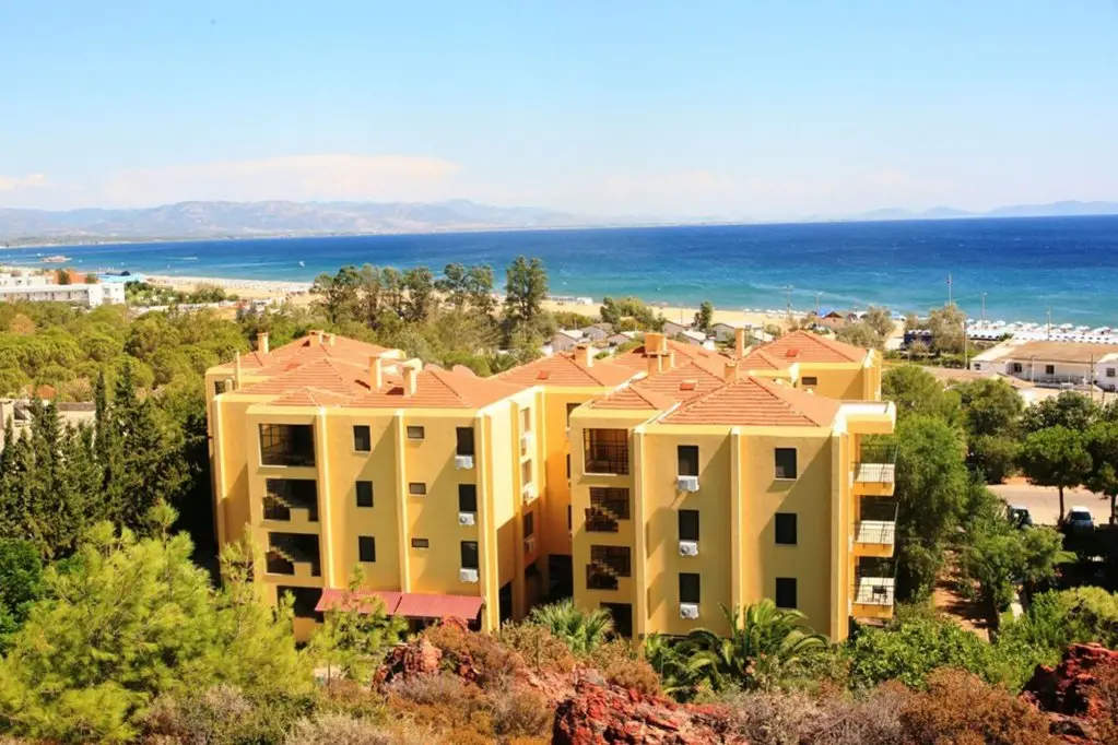 Айвалык: Palm Court Suites