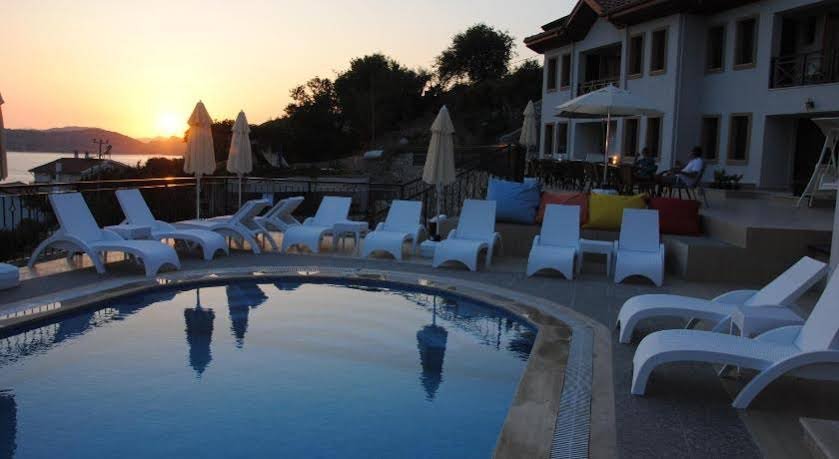 Кумлюбюк: Panjur Hotel Sögütköy
