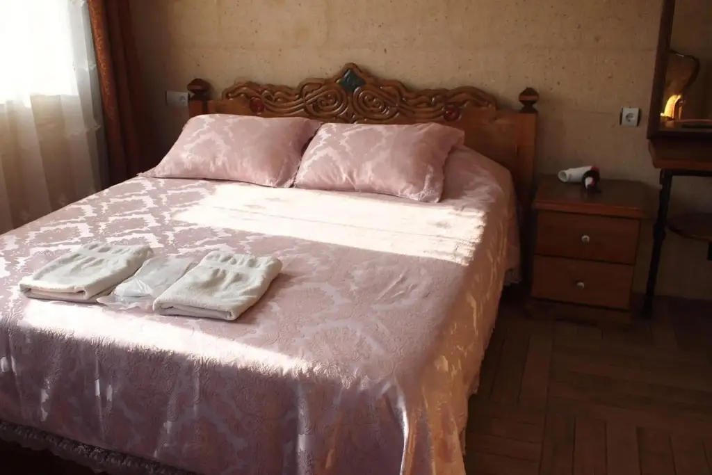 Гёреме: Emre's Stone House