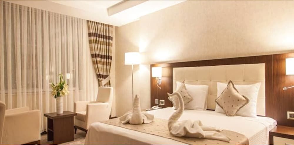 Сиирт: Barden Hotel