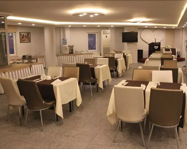 Корум: Pithana Hotel
