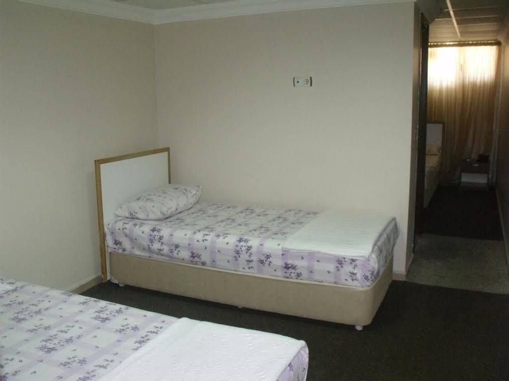 Адана: Evim Otel