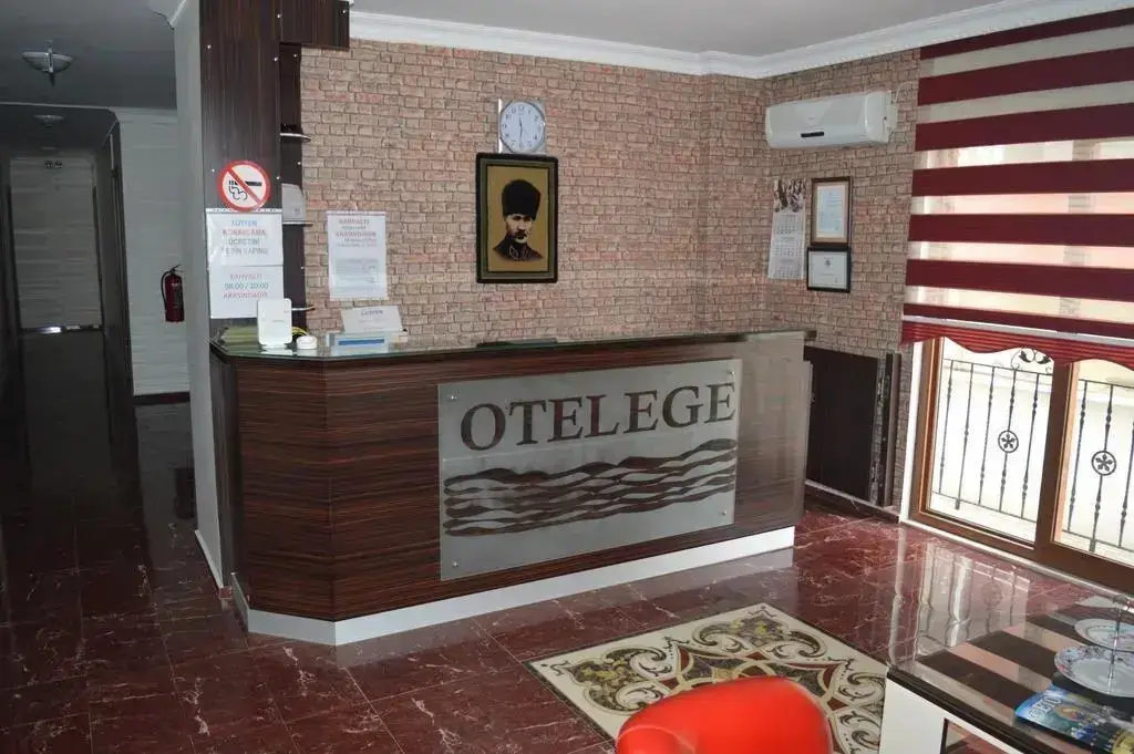 Эдремит: Akçay Otel Ege