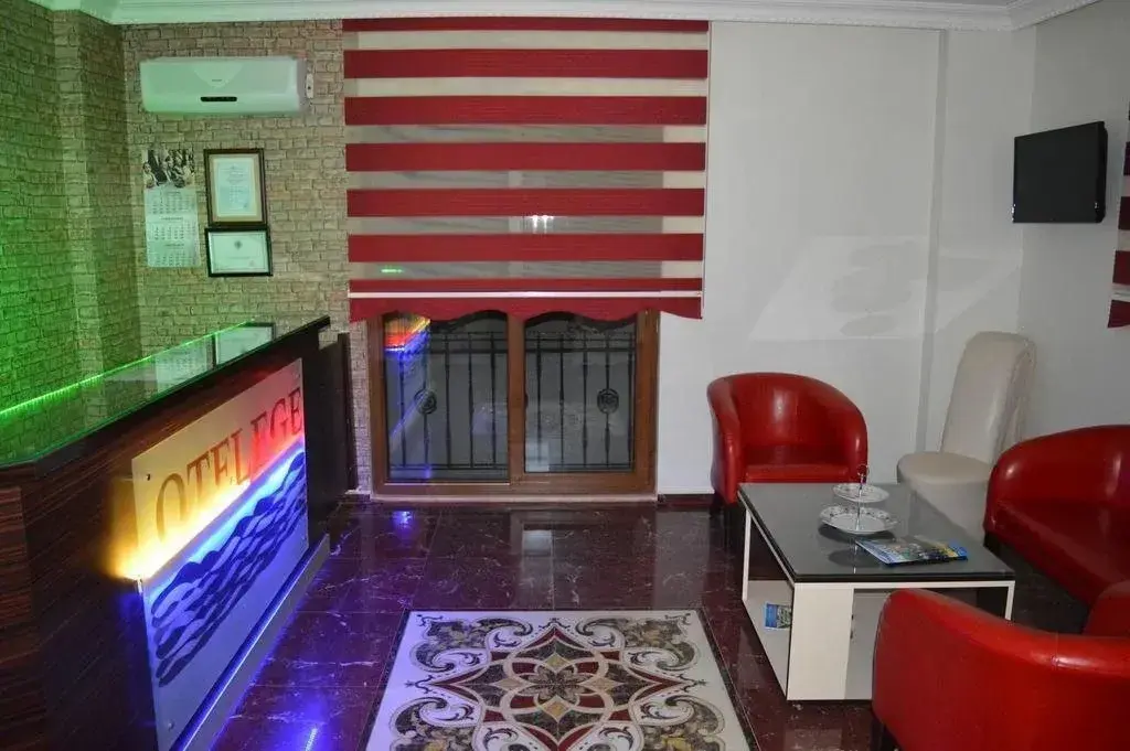 Эдремит: Akçay Otel Ege