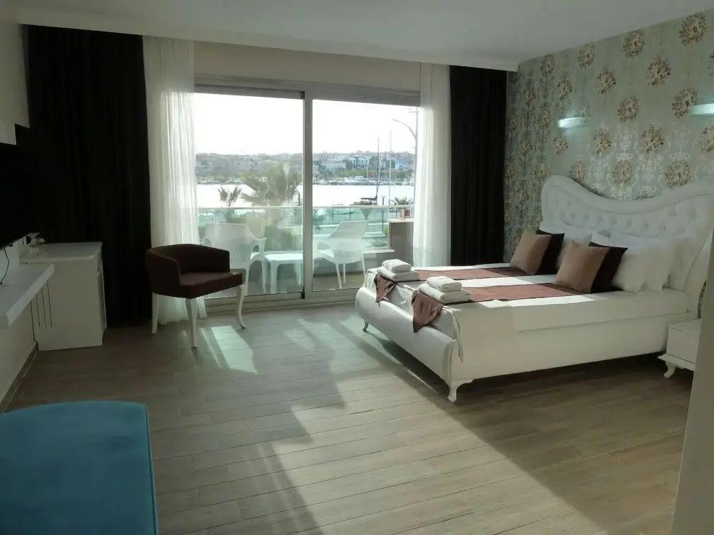 Чешме: Dalian Elite Hotel