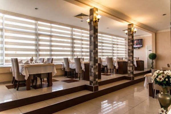 Адана: Kristal Hotel