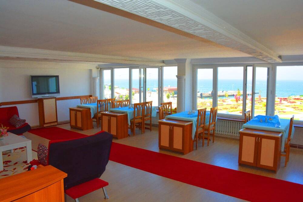 Ялова: Hotel Ulke