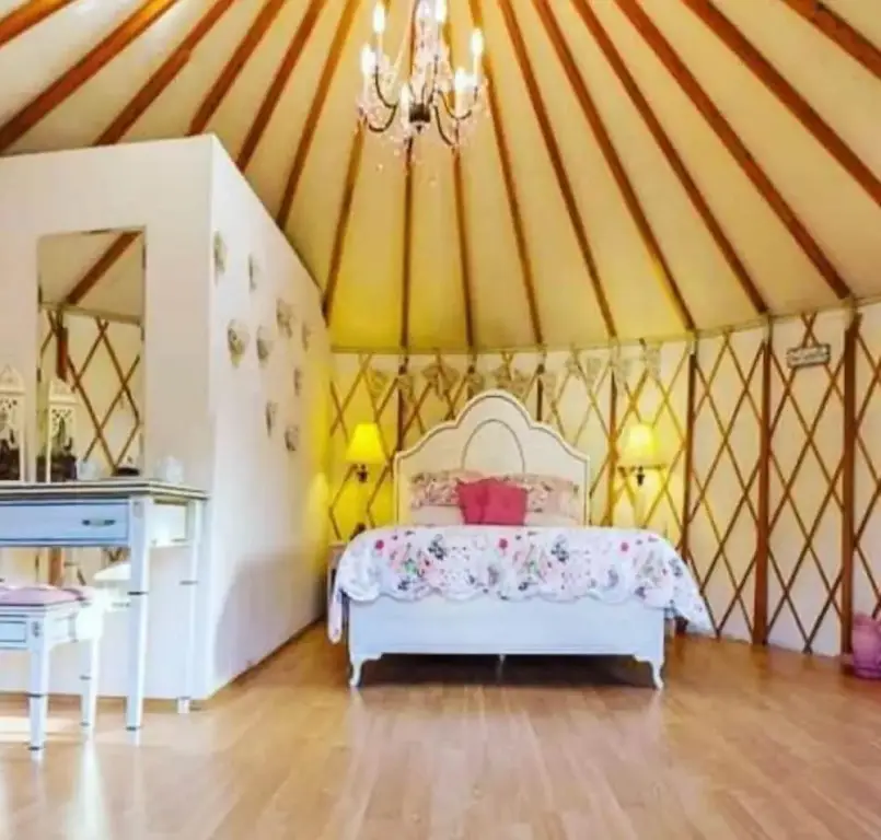 Yol Glamping Hotel Retreat Center — фото 1