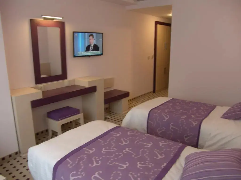 Измир: Izan Hotel
