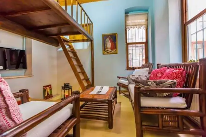 Стамбул: Aretias Antique House