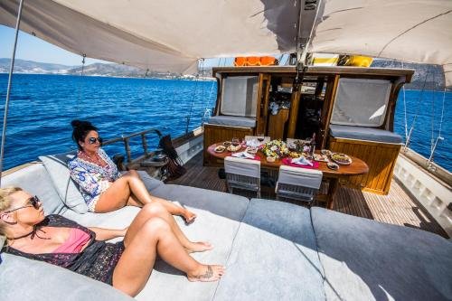 Бодрум: Barbaros Yachting Private Gulet 3 Cabins