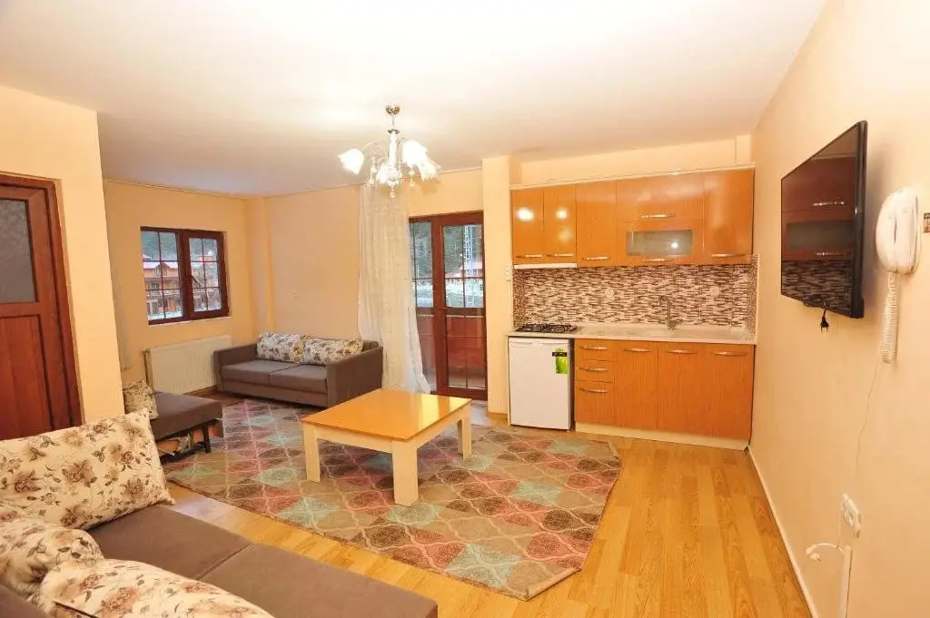 Узунгёль: Cam Hotel & Restaurant 2