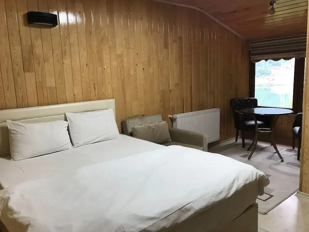 Узунгёль: Inci Otel