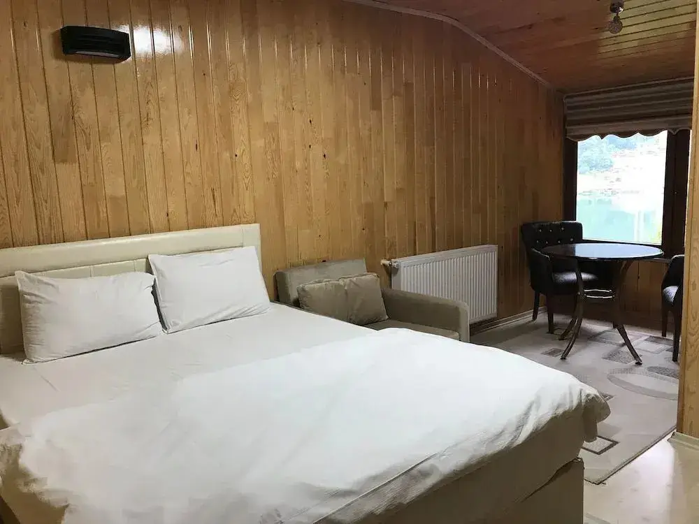 Узунгёль: Inci Otel