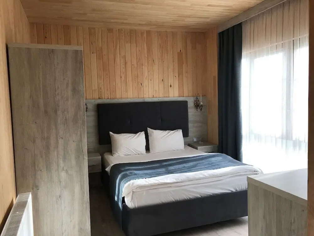 Узунгёль: Inci Otel
