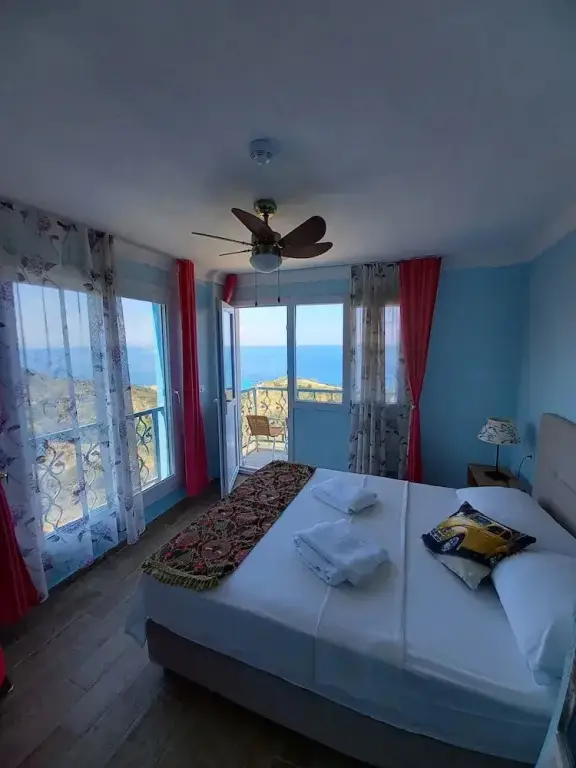 Карабурун: Laila Otel Karaburun