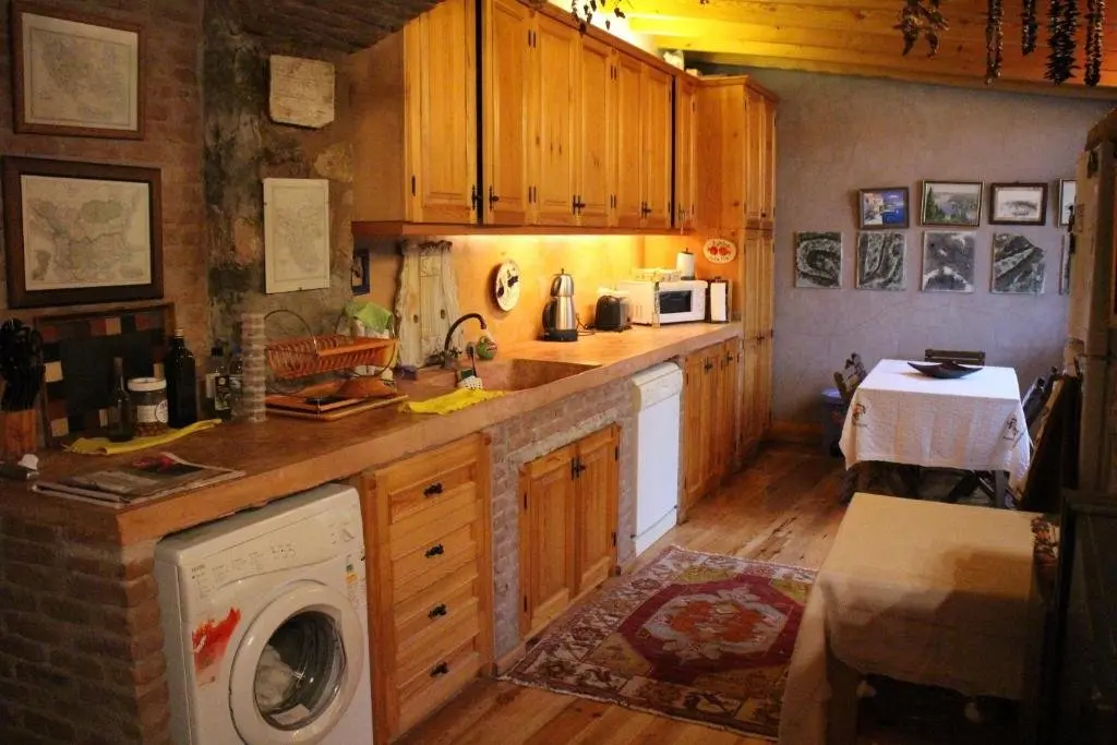 Айвалык: Stone House with Garden in Cunda/Ayvalik