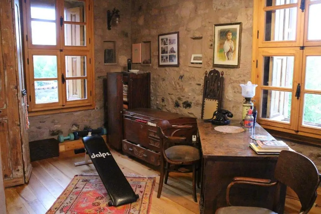 Айвалык: Stone House with Garden in Cunda/Ayvalik