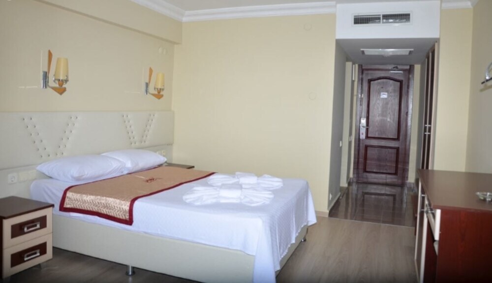 Эдремит: Oge 2000 Hotel