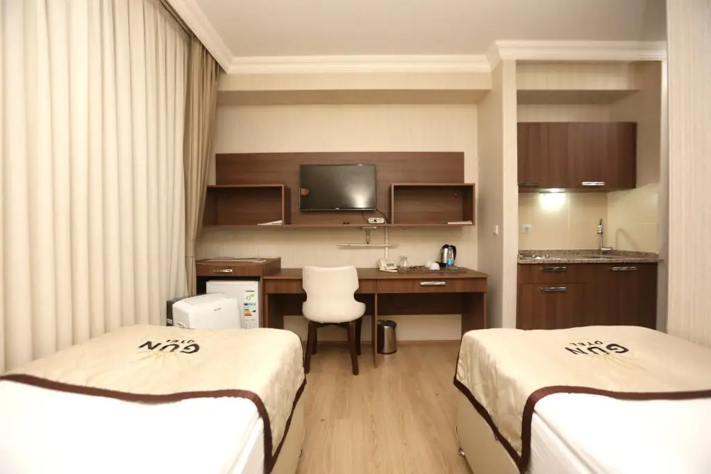 Кастамону: Gun Otel