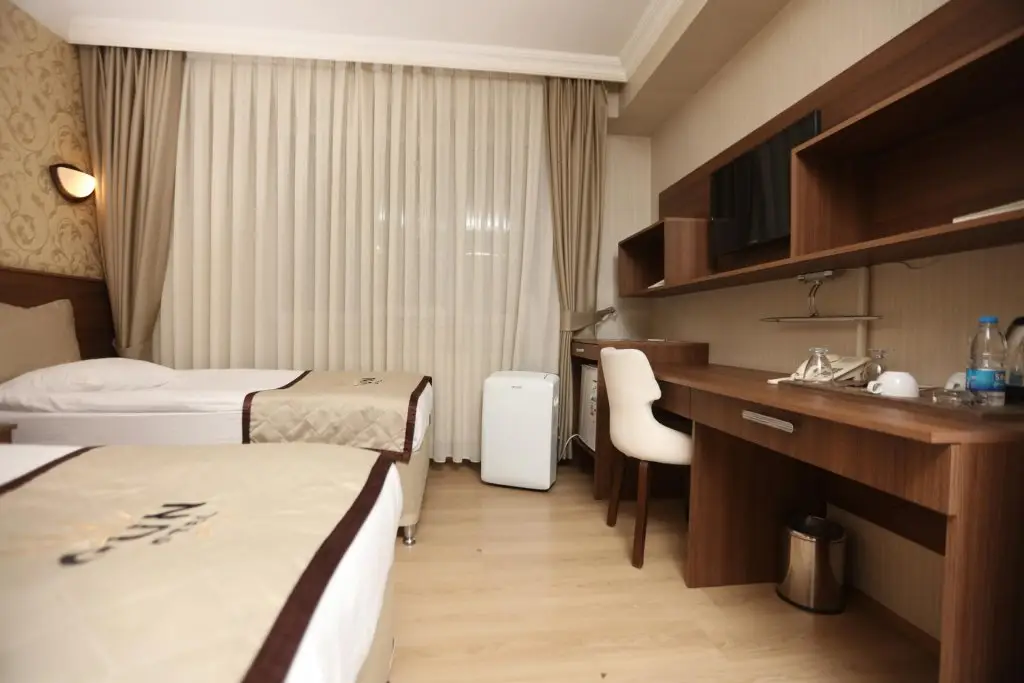 Кастамону: Gun Otel