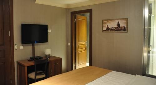 Стамбул: Tresuites Istanbul