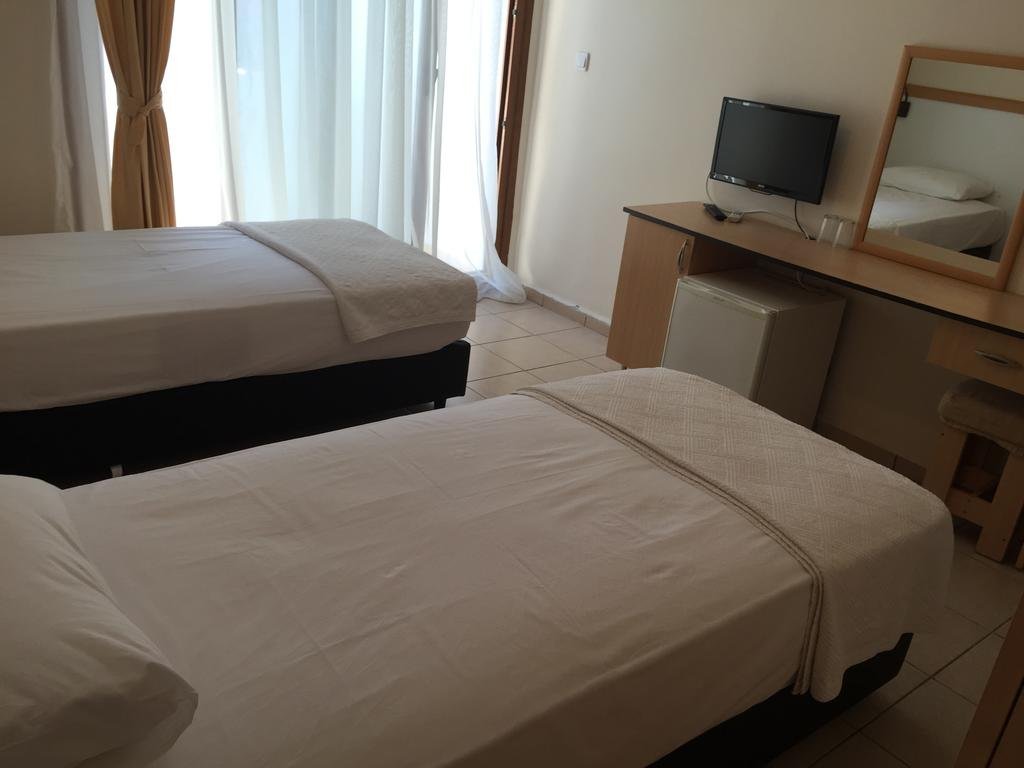 Акьярлар: Kardesler Otel