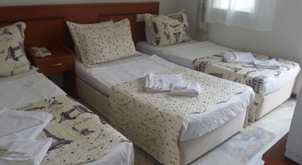 Fiorita Beach Hotel — фото 1